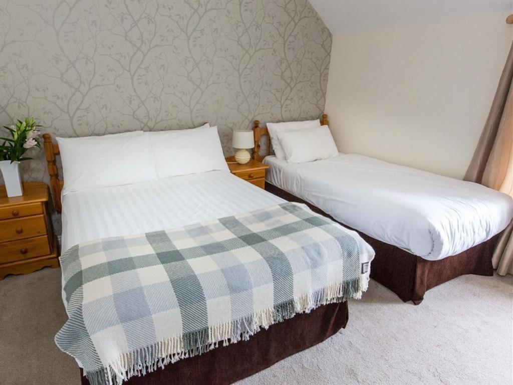 The Beach, Days Bar And B&B Inishbofin Room photo